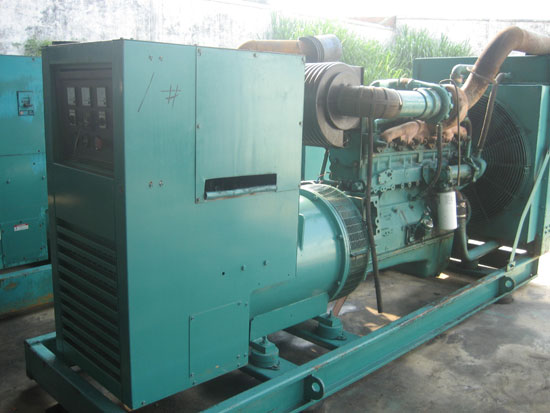 木里租赁发电机- 发电机碳刷磨损的原因是什么