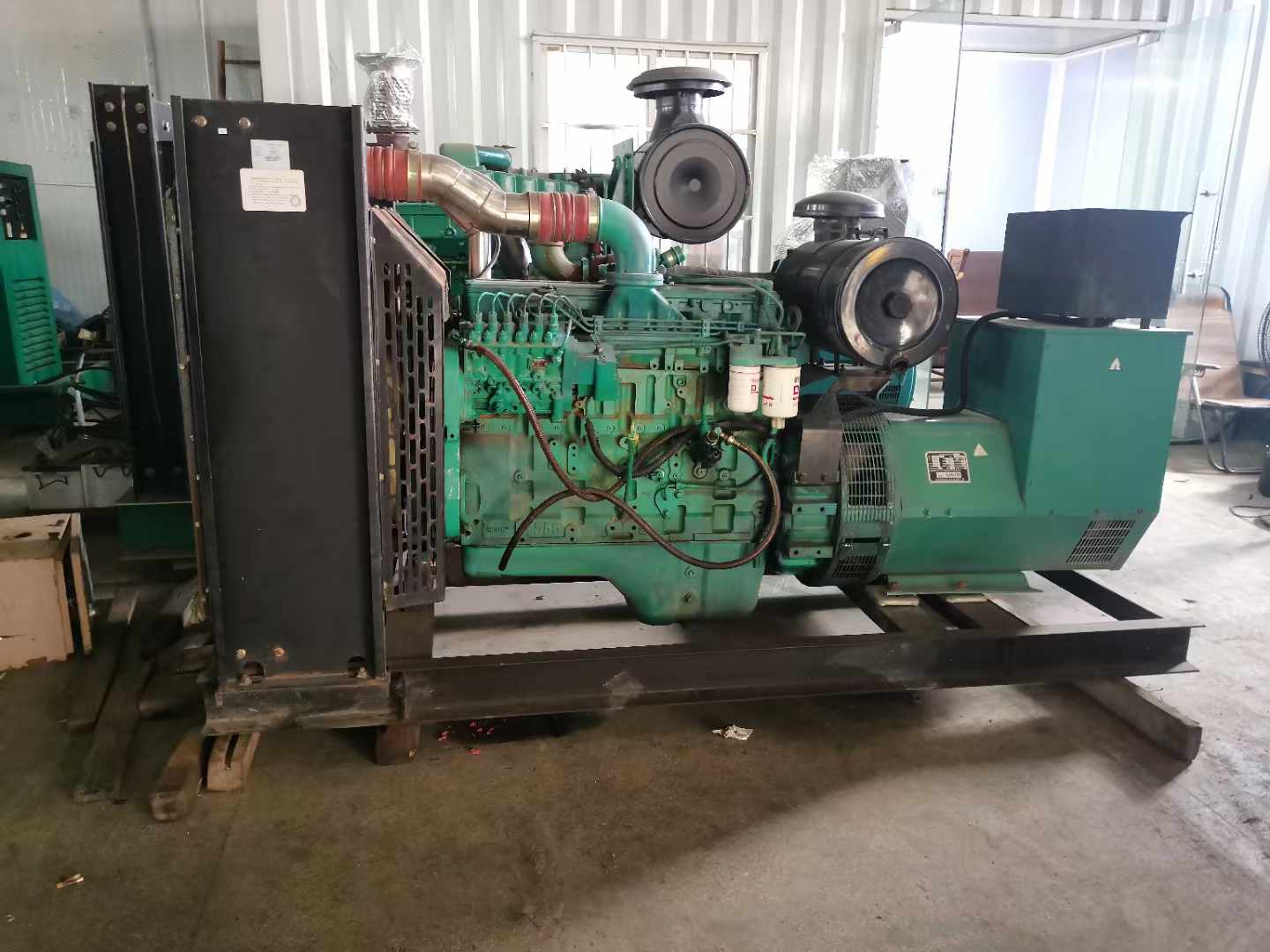 木里发电机租赁如何确定电缆的承载电流是否在安全范围内？