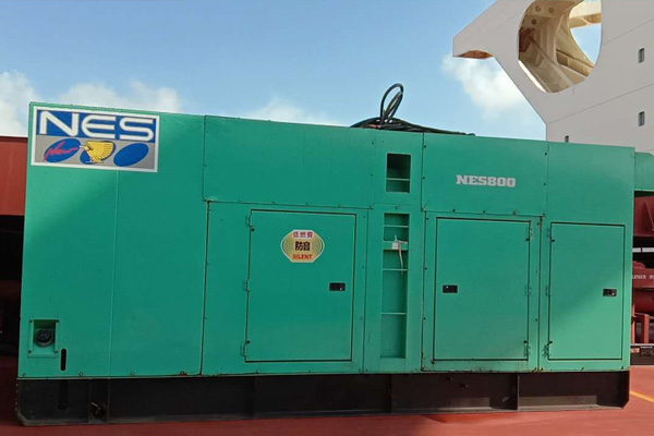 木里如何检测发电机组中性点接地是否良好？