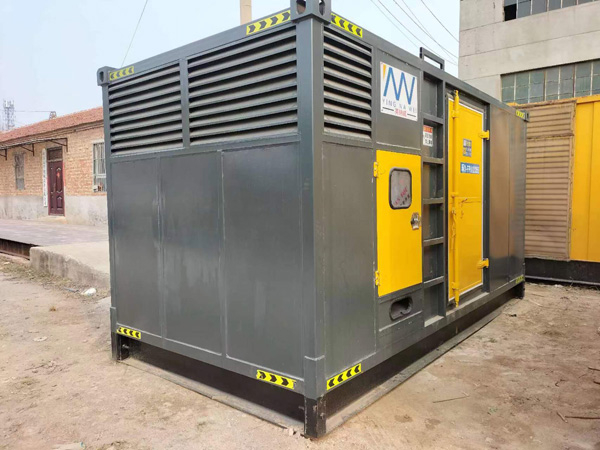 木里进行柴油发电机组电瓶性能测试时，有哪些注意事项？